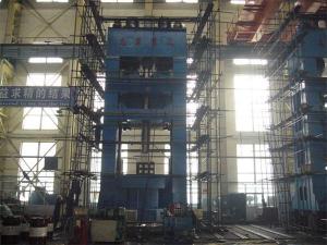 海绵钛破碎压机